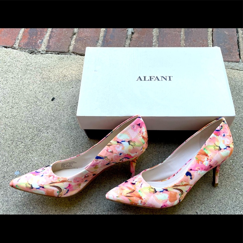 Brand New in box Alfani floral heels. Size 7.5